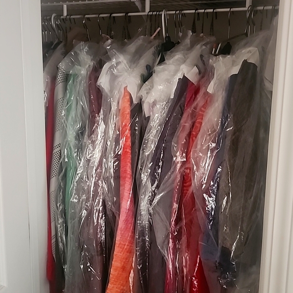 ESTRELLA "Uno1luv" Designer And Luxury Closet IS GOING LIVE - Picture 15 of 17